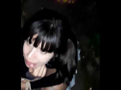 ❤️ Ar an tsráid bod ata mar mhalairt ar candy ️❌ Físeán porn linn ️❤